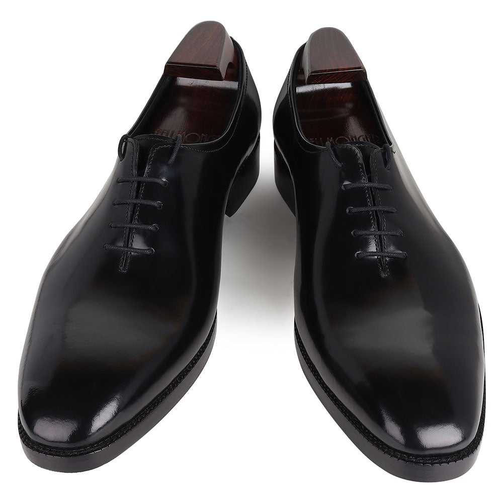 Black Brushed Wholecut On Symetrical Last